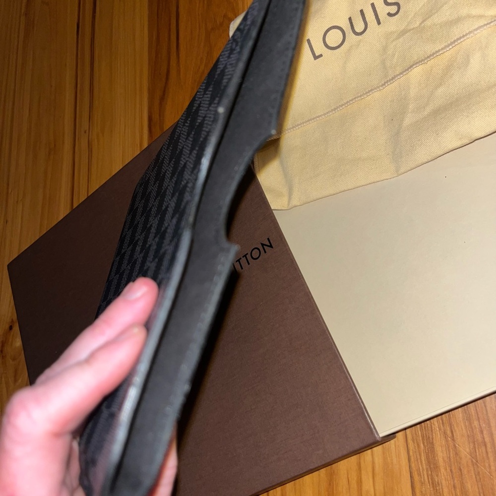 Louis Vuitton Damier Graphite IPad Case 🔥 - Picture 5 of 7